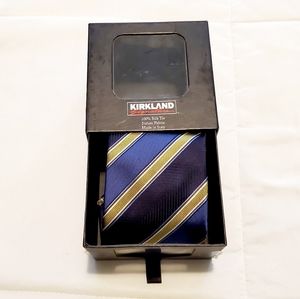 Kirkland Signature Tie
